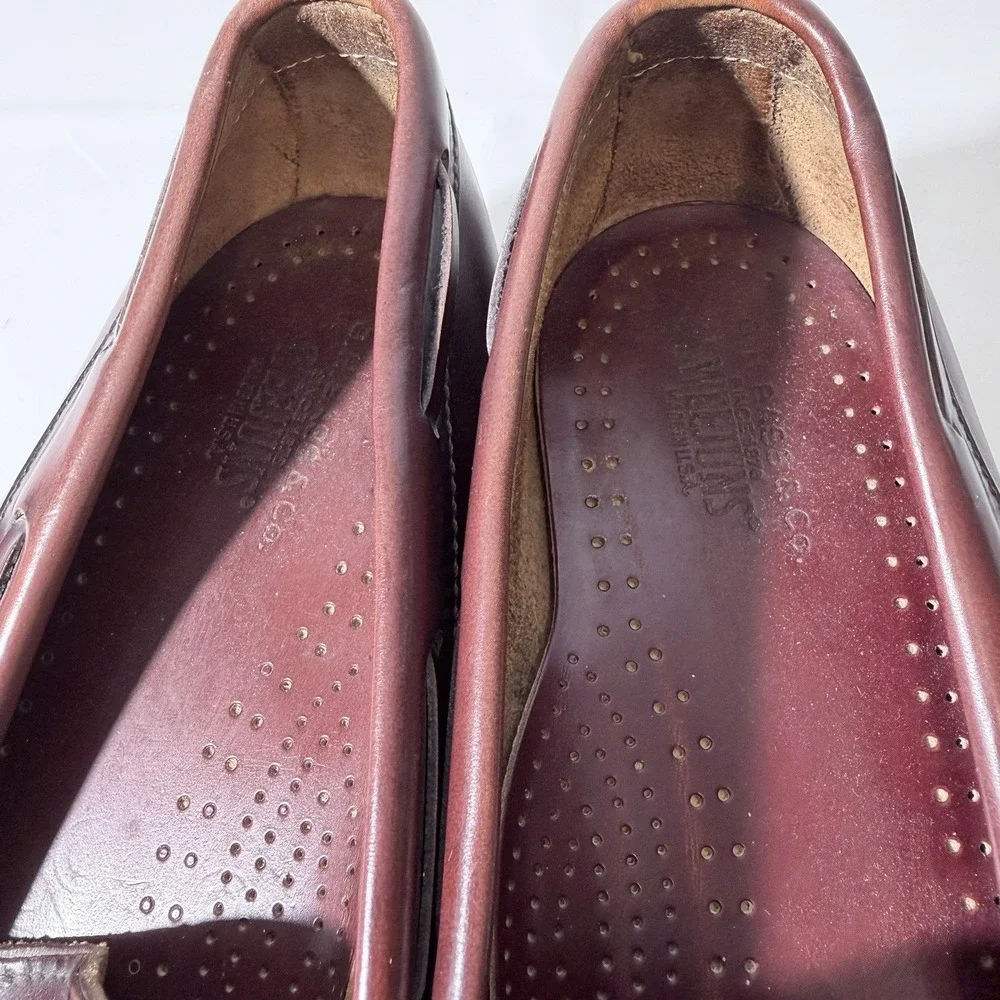 GH Bass Weejuns Loafers Men 10 D Burgundy Leather Tassels USA MADE Slip On Shoes